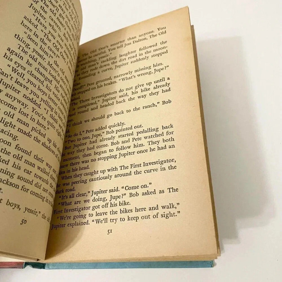 Vtg 1976 Alfred Hitchcock The three Investigators in Mystery of the Moaning Cave - Picture 15 of 16